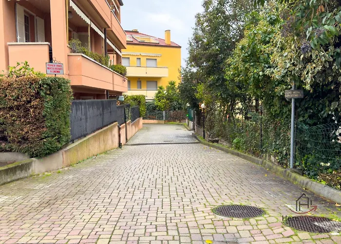 Balcony And Garage - Beaches 5min Away - Smart Tv Апартаменты Лоано