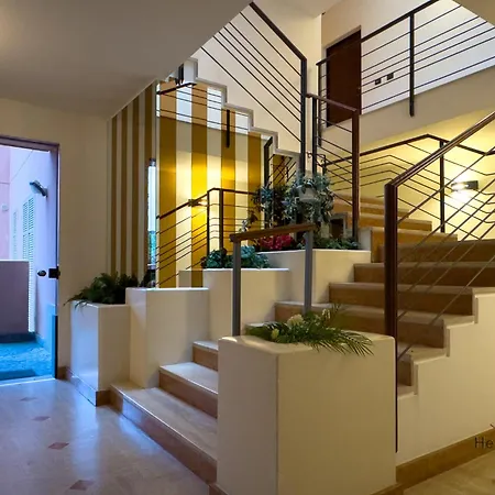 Balcony And Garage - Beaches 5min Away - Smart Tv Daire Loano